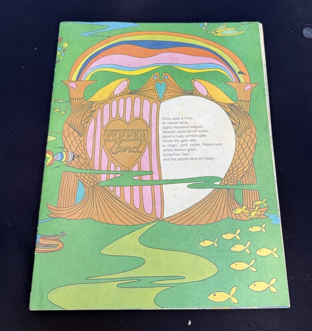 Vintage 1960’s Official The Beatles “YELLOW SUBMARINE COMIC BOOK